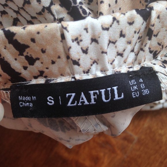 Zaful - Snakeskin Print Paperbag Shorts - Picture 11 of 11
